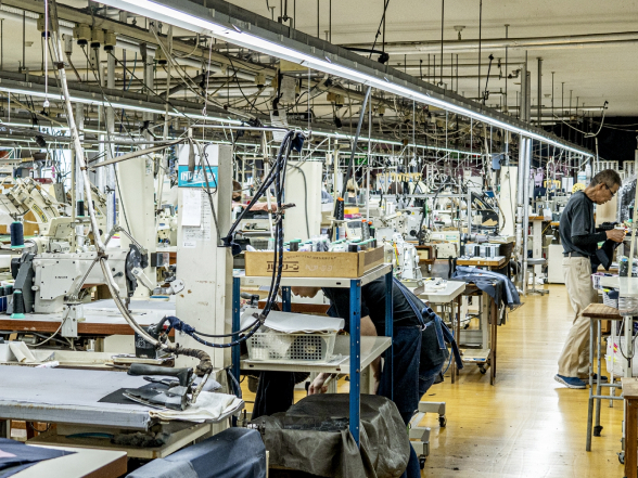 海外の提携工場への技術指導 オンリーファクトリー