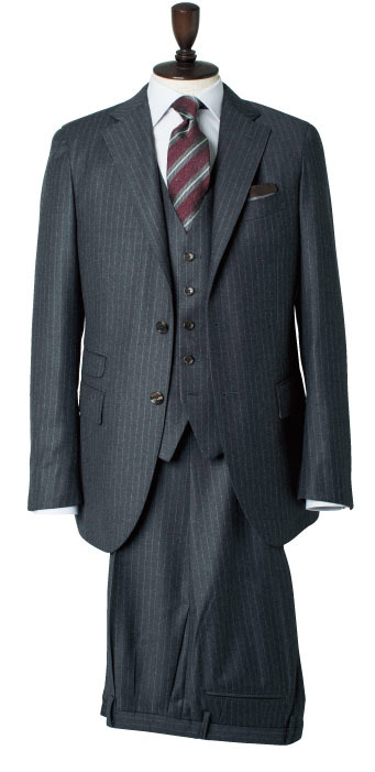 ヴィンテージ感のあるストライプが特徴のスリーピーススーツ