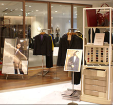 ONLY日比谷店　ウィメンズコーナー