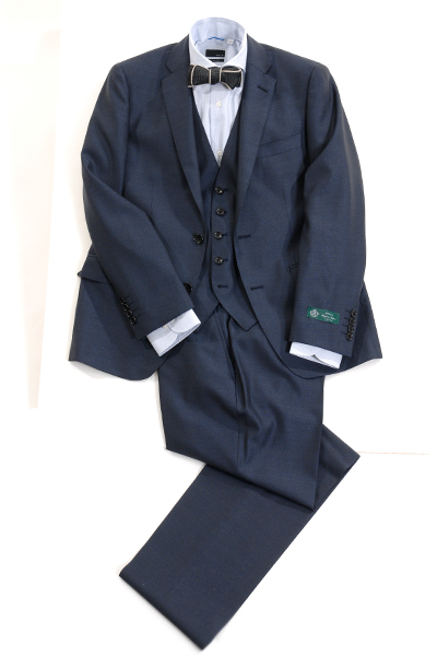 コーデ②スーツ+タイ