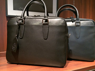 ブリーフケース