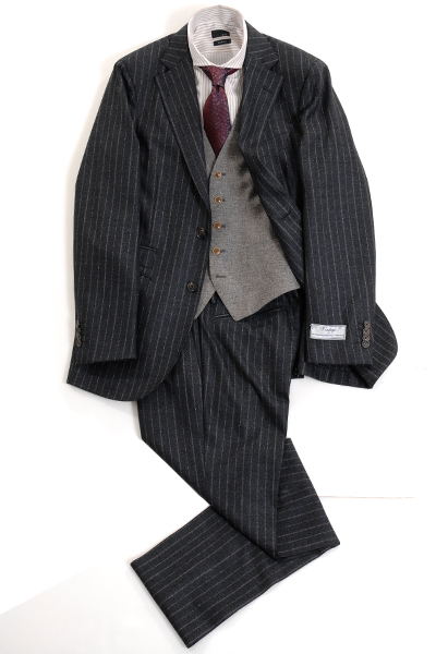 コーデ④スーツ+ベスト