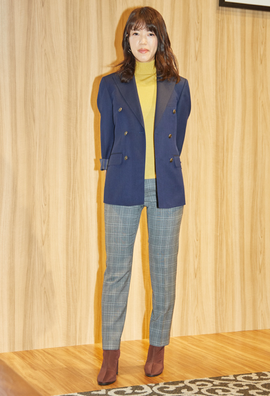 ダブル6釦 ピークドラペル