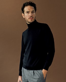 【NEW】ジャケットスタイルと好相性のタートルネックニット