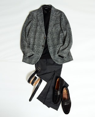 【NEW】使い勝手の良いクルーネックニット