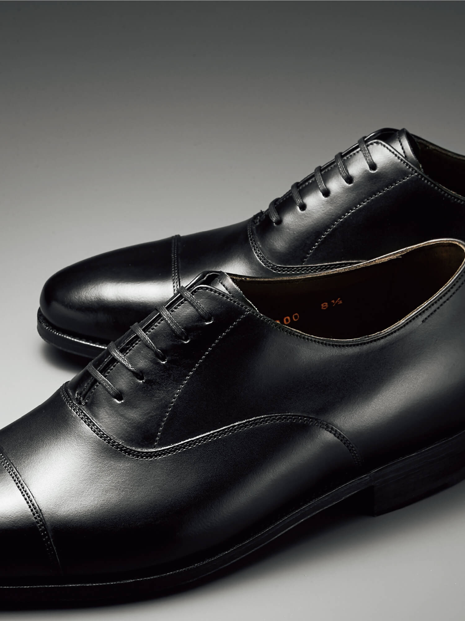 価格の限界を超えるクオリティ、ONLYだけの本格靴靴