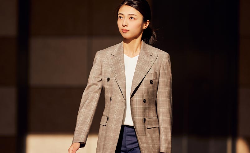 ダブル6釦 ピークドラペル