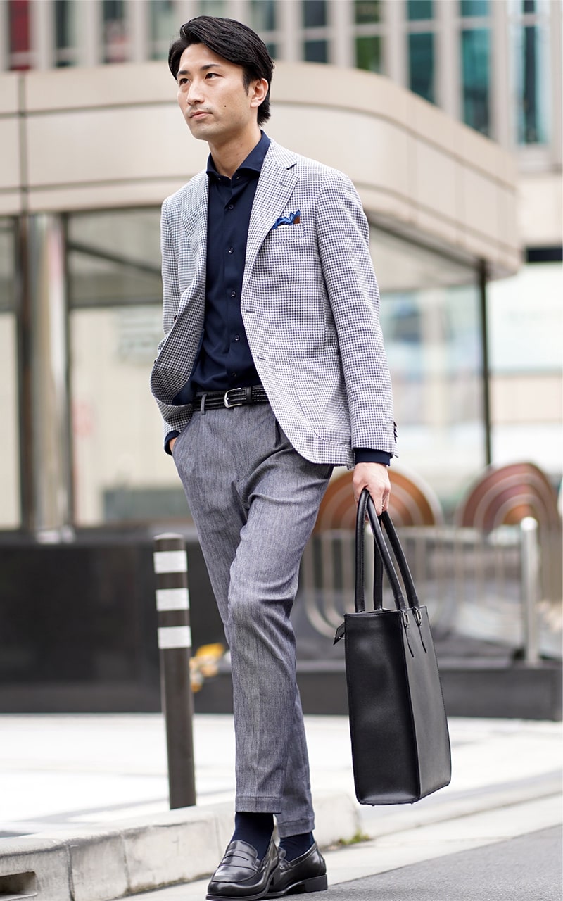 プルオーバーシャツ