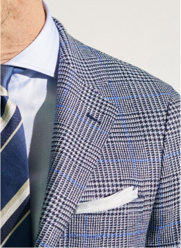 日本人の肩にフィットする艶やかな立体フォルム