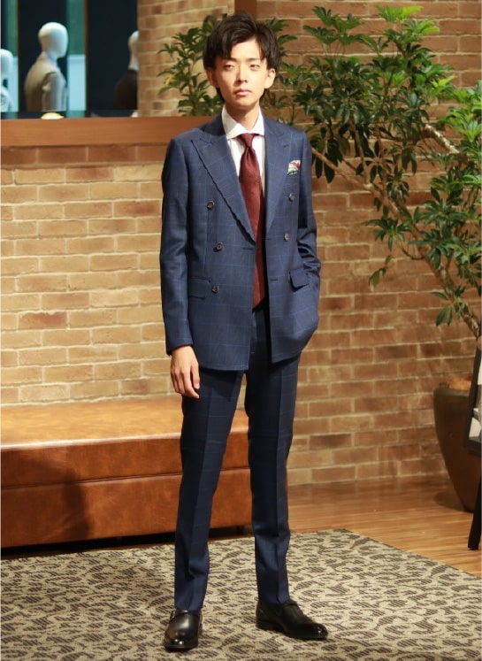 実際にスーツをお仕立てされたお客様をご紹介