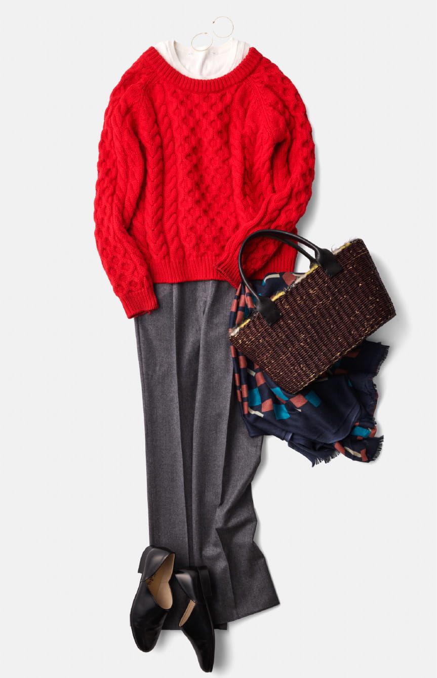 ローゲージニットで大人リラックスなスタイルを