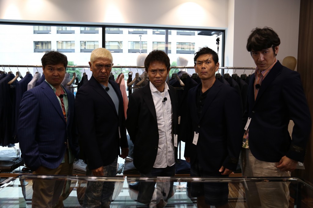 【写真】キリッと顔ロケ