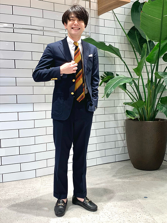 “紺ブレ”をオーダーメイドで。