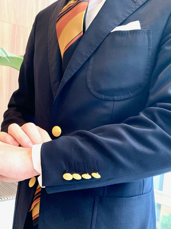 “紺ブレ”をオーダーメイドで。