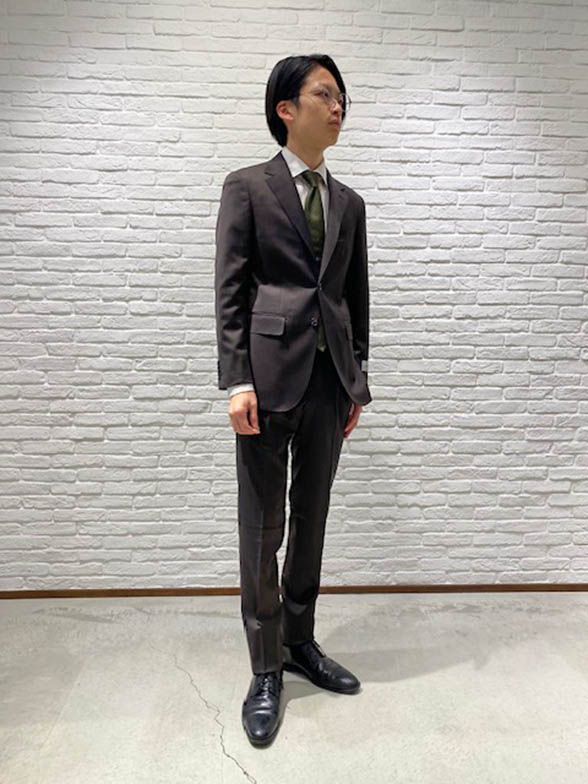 柄を統一し落ち着いた大人の雰囲気を演出