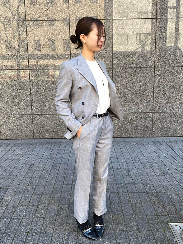 今季注目カラーでこの春一押しのスーツ