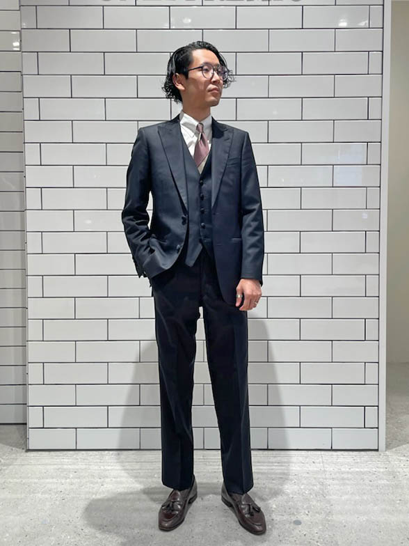 艶感を活かしたフォーマルな一着