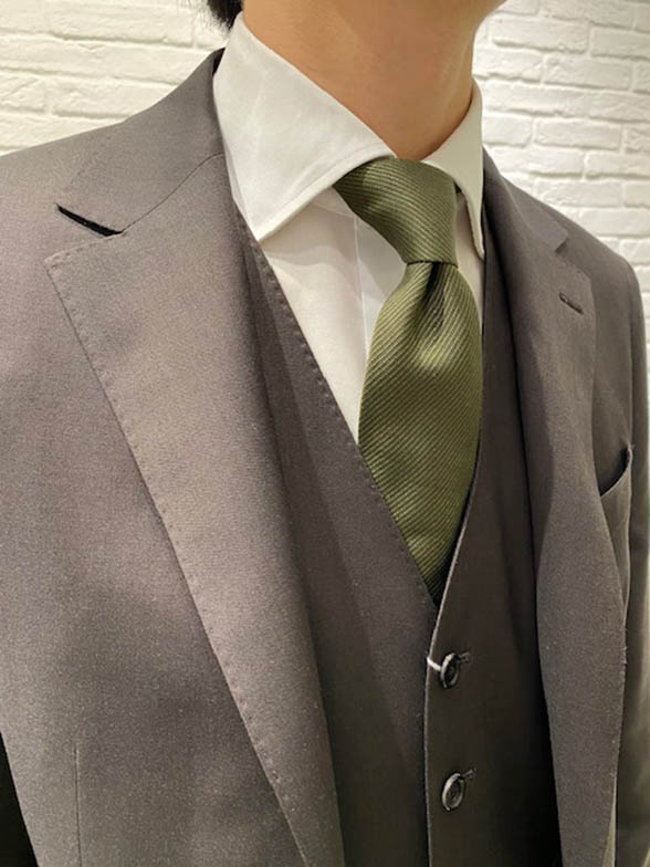 柄を統一し落ち着いた大人の雰囲気を演出