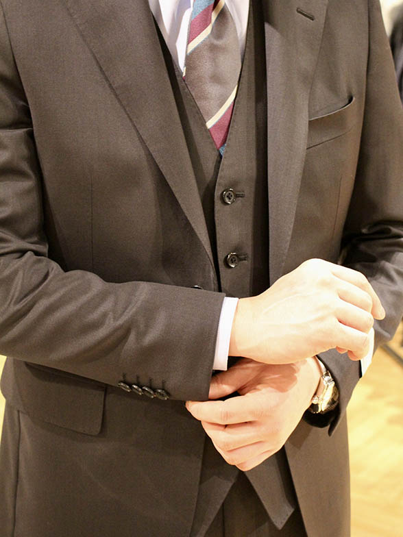 『モテるスーツ』