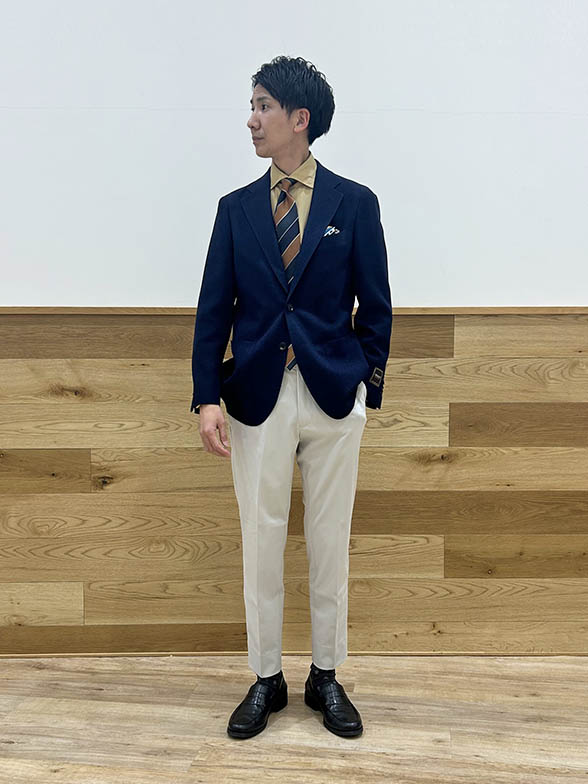 定番のネイビージャケット