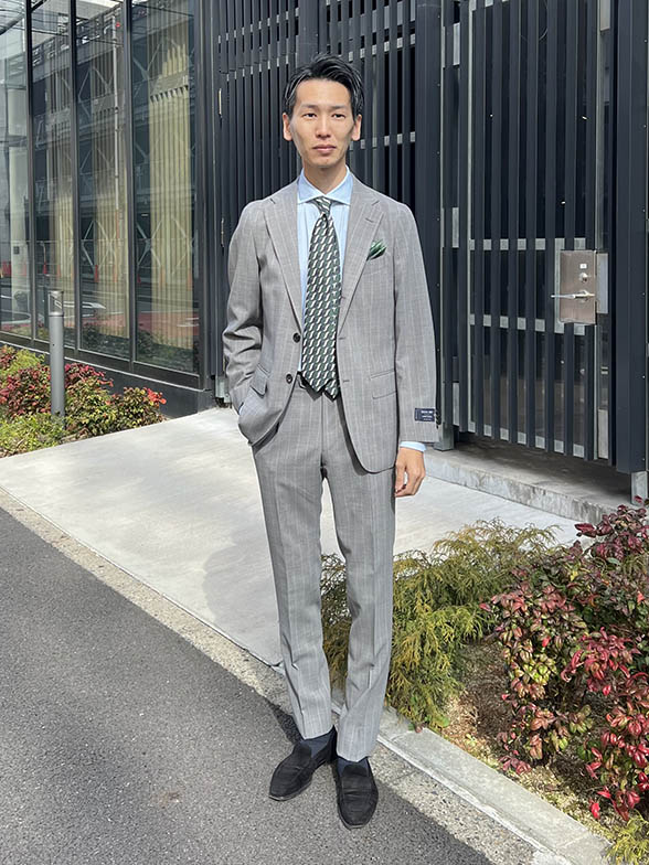 今季のトレンド「ワイドピッチストライプ」