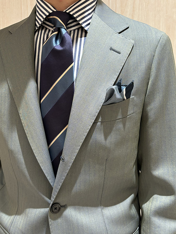 存在感のあるスーツ