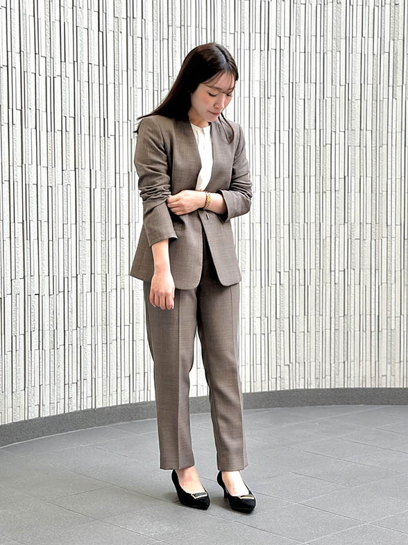 こなれ見えするリネン調セットアップ