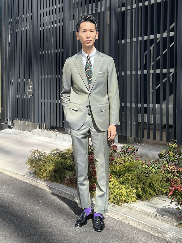 大人の遊び心を取り入れたコーデ