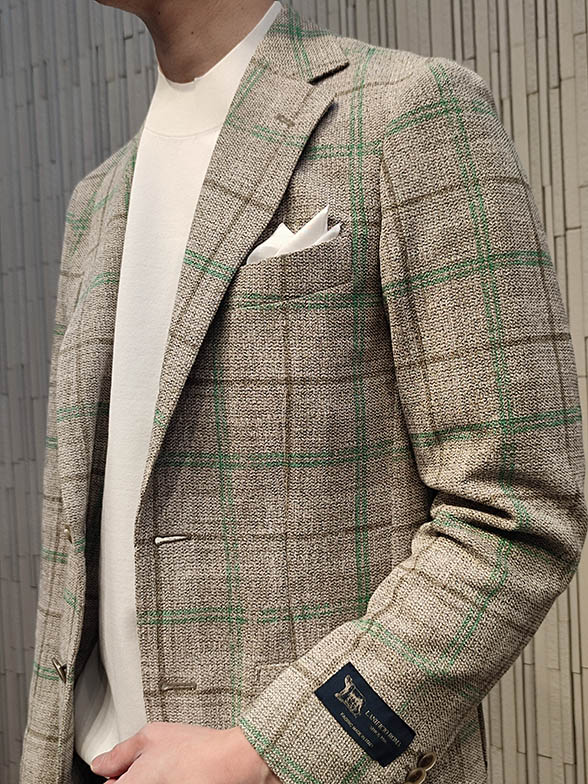 爽やかなリネン調ジャケット