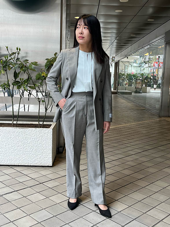 爽やかなグリーングレー