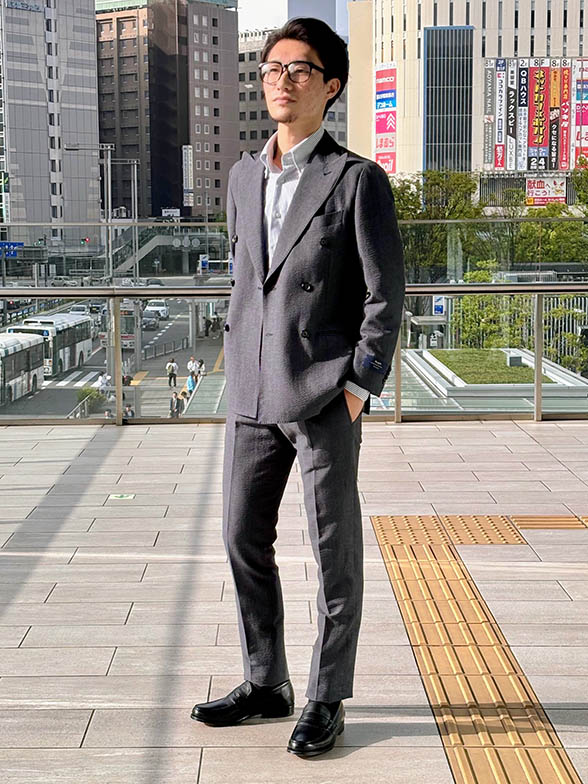 ざっくりとした素材感のシアサッカー