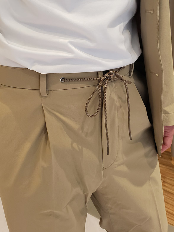 ラフに着こなせるセットアップ