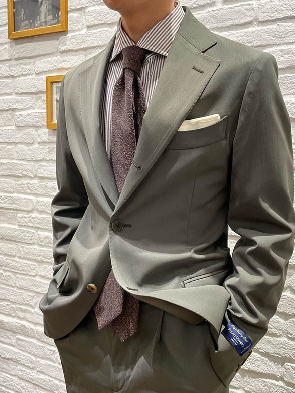 「自然」を連想させるカラーコーデ