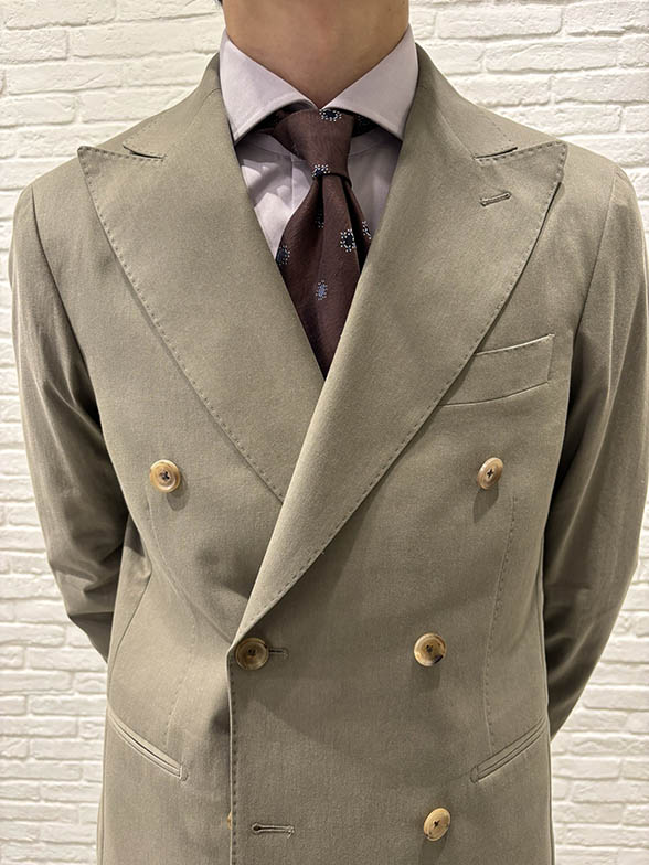 他と差が付く注目のダブルスーツ