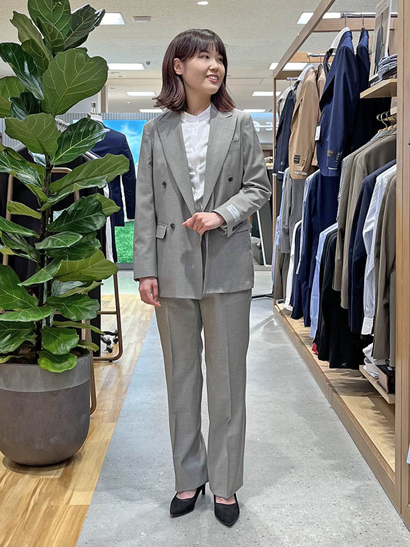 ビジネスもオフスタイルでも着まわせるジャケット