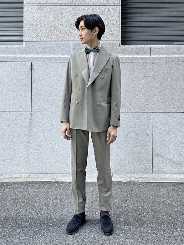 爽やかなグリーンで夏用セレモニーコーデ