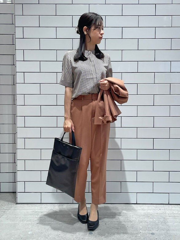 オレンジ×ベージュ