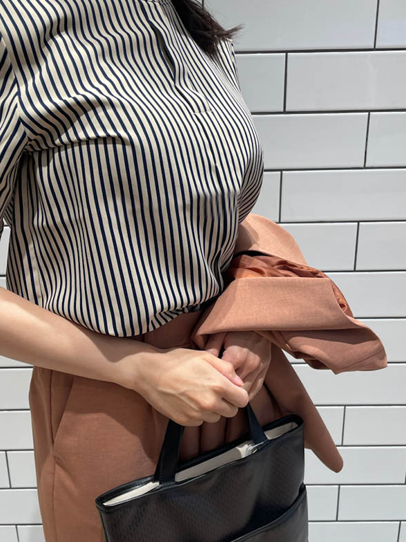 オレンジ×ベージュ