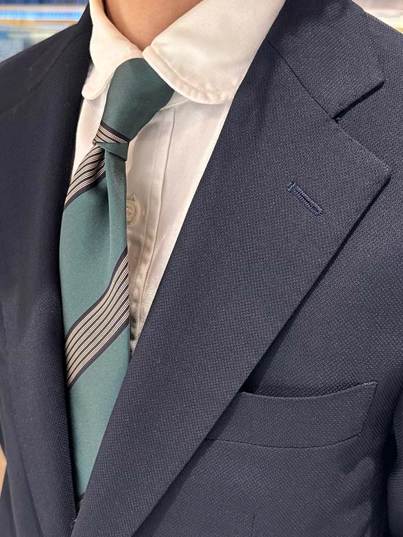 幅広く使える色味