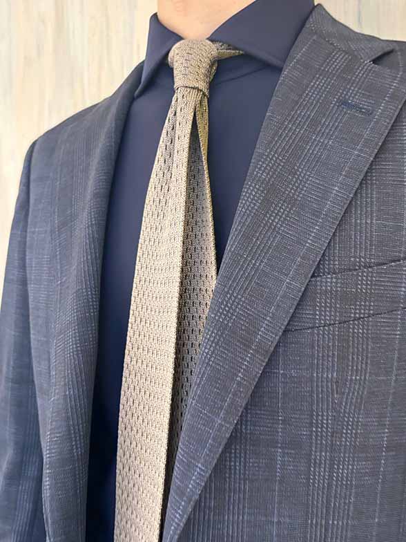 軽快な印象を与えるコーデ