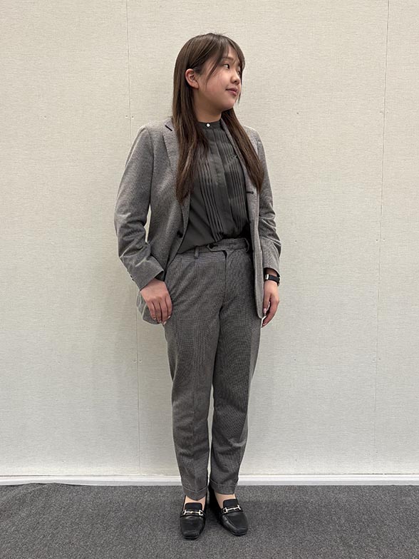 『格好いい』ウィメンズスーツ