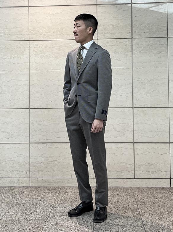 春のアースカラーコーデ