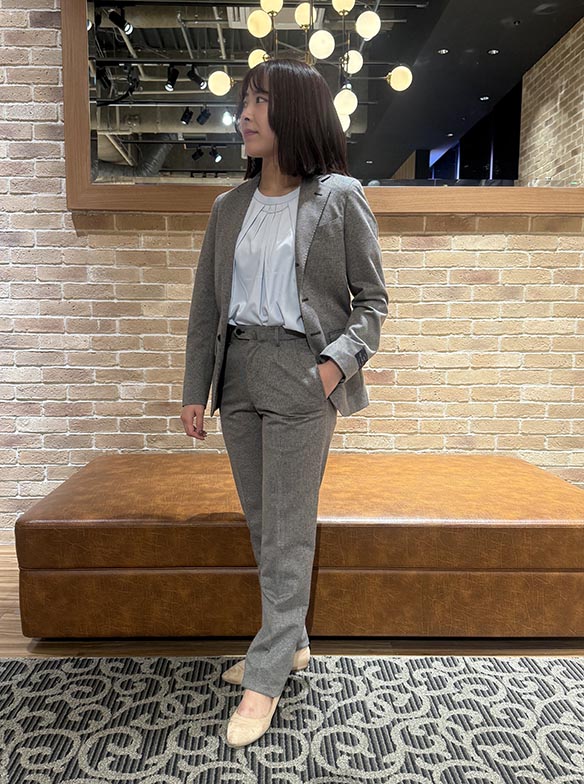 ブルーで涼しげなコーデ