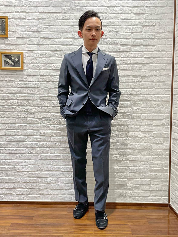 CANONICO社の機能素材を使用したセットアップ