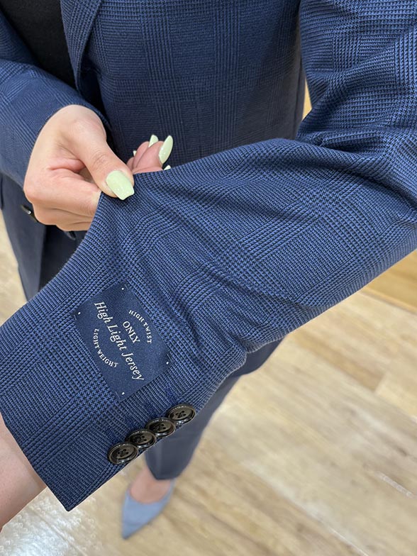 メンズ仕立ての新作商品