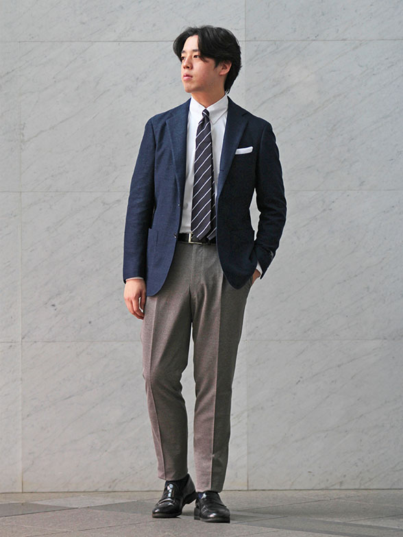 ブルージャケットの王道ジャケパンスタイル