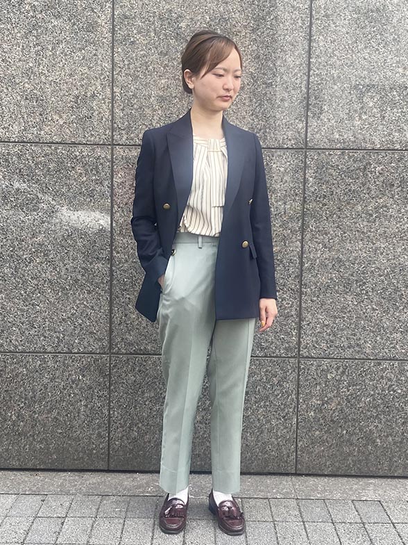 夏らしく爽やかなグリーン