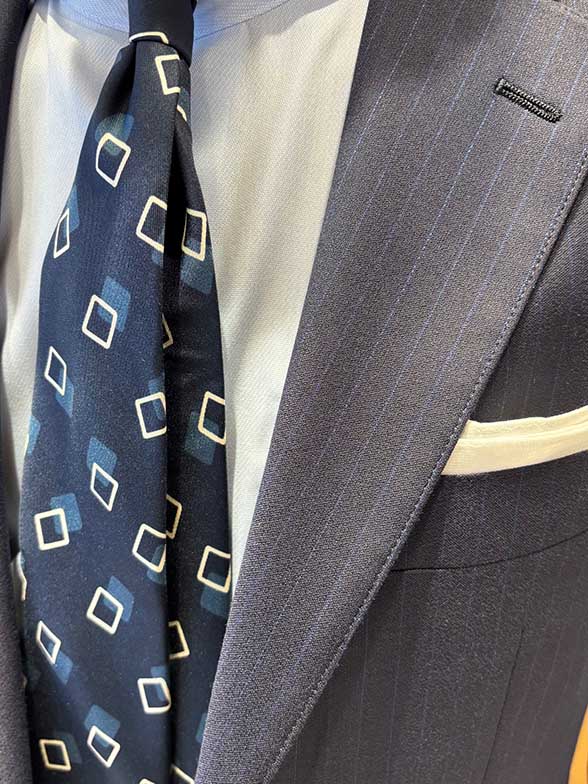 爽やかなブルーベースのコーデ