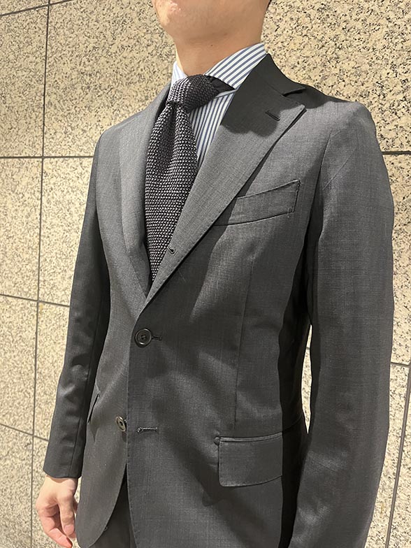 タイドアップも似合うセットアップ