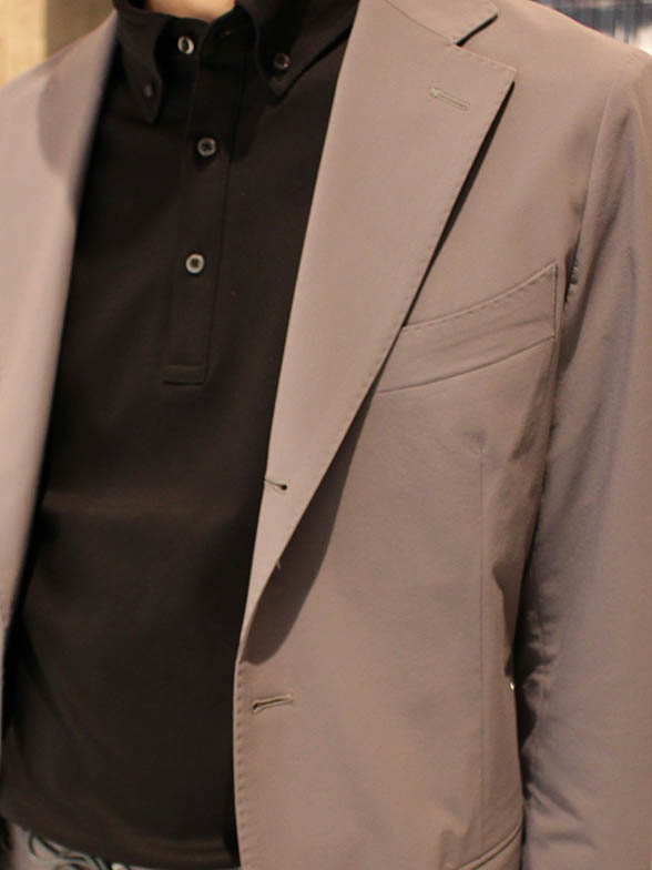 とにかく軽くて伸びるハイパーストレッチ